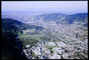 Freiburg: Dreisamtal von Osten, mit Littenweiler [und Pädagogische Hochschule, Bergäcker-Friedhof, Mösle-Stadion]