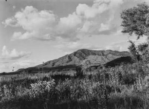 Berg : Ein Berg nahe des Lake Balangida