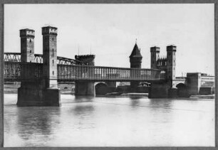Marienburg, Alte Brücke : Marienburg (Malbork/Polen). Nogatbrücken. Vorn die Alte Brücke, hinten die Neue Brücke. Ansicht über die Nogat