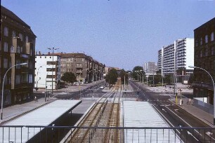 Berlin-Prenzlauer Berg. Greifswalder Straße. Blick von der Straßenbrücke an der S-Bahnstation über die Gleise