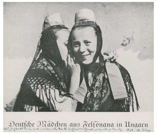 Deutsche Mädchen aus Felsönana in Ungarn