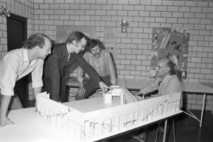 Entwurf des Architekturbüros Heinz Mohl für den Neubau der Heinrich-Hübsch-Schule