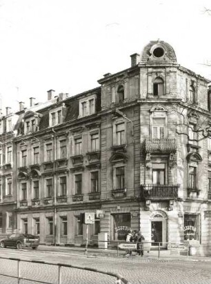 Dresden-Neustadt, Waldschlößchenstraße 29. Wohnhaus mit Ladeneinbau (um 1890). Eckansicht