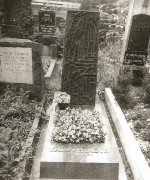 Grabmal für den Bildhauer Karel Hladík