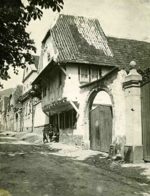 Theresienstr. vergl. AVb 324. Straßenbild, Haus 1566, 1927 abgerissen