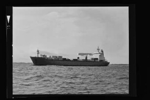Usambara (1977), Cosima, DAL Charter, Hamburg