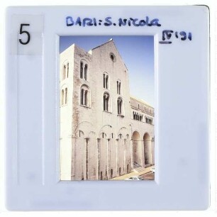 Bari, S. Nicola : Nördliche Querhausstirn