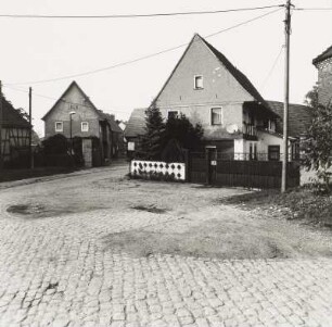 Ansicht mit Gehöften (Nr. 7 und 11)