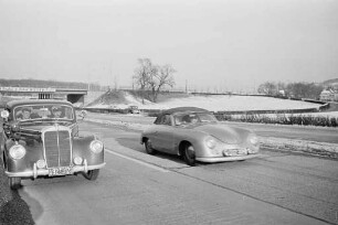Geschwindigkeitskontrolle durch die Landespolizei Karlsruhe-Durlach auf der Autobahn.