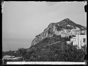 Capri-Ort: Blick zur Villa des Tiberius