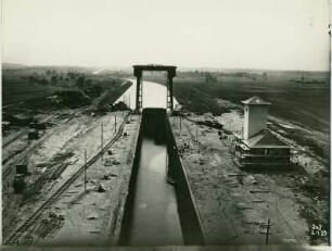 Schleuse Hünxe im Lippe-Seitenkanal, Deutschland, 1927