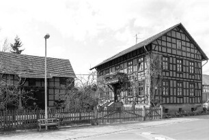 Wohnhaus und Scheune (Hofreite, Fachwerk); Gemünden, Schafhofstraße 5
