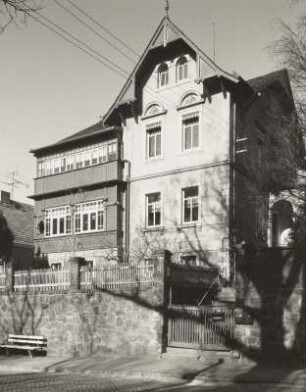Radebeul, Moritzburger Straße 57. Wohnhaus (1900, A. Große)