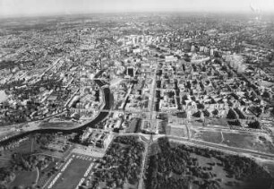Berlin-Mitte : Blickrichtung Osten