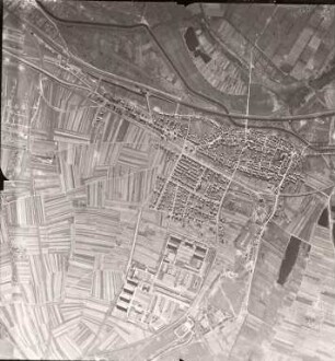Amerikanische Luftbildaufnahmen von Kriegszerstörungen. Ausrichtung nach Nordwesten. Knielingen (Gesamtansicht)
