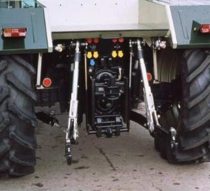 Fotografie: Heckanbau, Systemtraktor