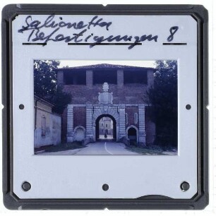 Sabbioneta, Porta Vittoria : Feldseite