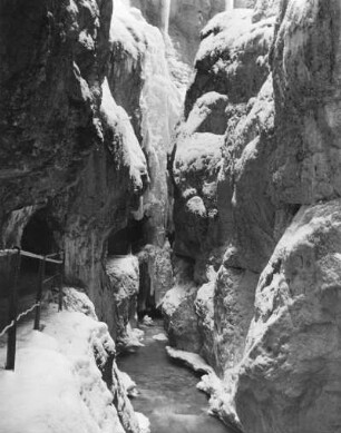 Partnach-Klamm im Winter (bei Garmisch-Partenkirchen)