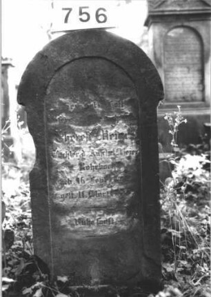 Grabstein 756