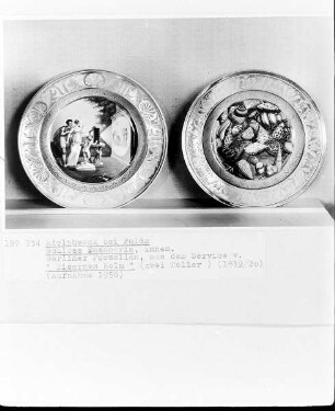 Berliner Porzellan: Aus dem Service von "Eiserner Helm" (1819-20) — Berliner Porzellan: Aus dem Service von "Eiserner Helm" (1819-20)