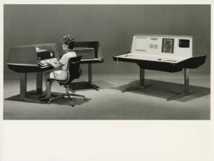 Pohlschröder Programmierter Arbeitstisch "PAT 80" von Willy Herold