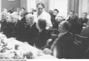 Volkssolidarität. Weihnachtsfeier für Veteranen, Dezember 1963