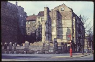 Abgerissenes Gebäude an der Ecke Nachod-/Grainauer Straße