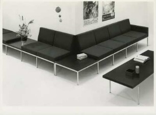 Anbauprogramm Sessel "Mod. 16 / 35", "Mod. 16 / 65" und Tisch "Mod. 28 / 09" von Ernst Moeckl