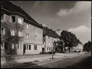 Wohnhausbauten der Reichsbank Berlin, Berlin-Schmargendorf. Cunostraße, Forckenbeckstraße, Kissinger Platz: Straßenansicht