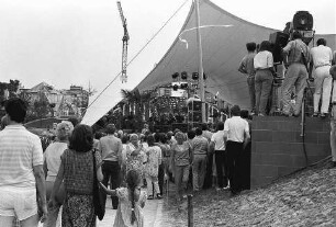 Freiburg im Breisgau: Landesgartenschau-Party: 40 Jahre SWF und 60 Jahre Radio Freiburg