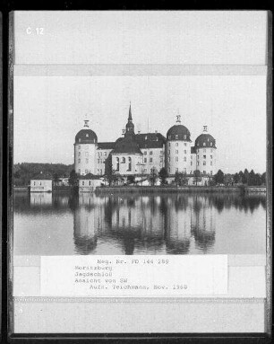 Schloss Moritzburg : Schloss Moritzburg, Ansicht von Südwesten