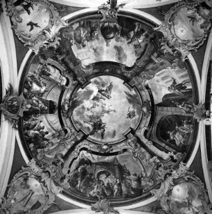 Szenen aus dem Leben des heiligen Vitus : Szenen aus dem Leben des heiligen Vitus. Deckenmalerei (1750; V. F. Rigl, F. X. Feichtmayr). Mödishofen, Katholische Filialkirche Sankt Vitus