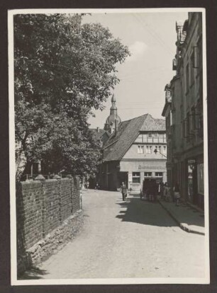 Freiligrathstraße. Detmold. Bilck auf die Gaststätte Hermannsburg
