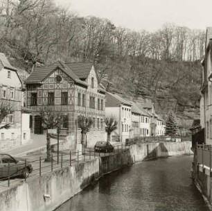 Blick über die Roda zum Baderberg