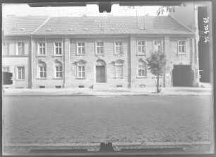 Neuruppin, Friedrich-Ebert-Straße 8. Wohnhaus (1790). Straßenfront