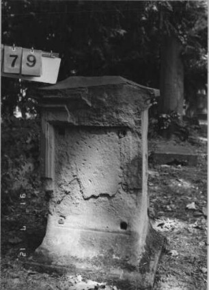Grabstein 179 [Hahn S. 34 Grab-Nr. 1451]
