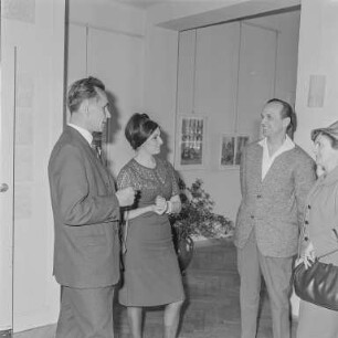 Eröffnung Ausstellung sorbischer Kinderzeichnungen : Bautzen. Ausstellung sorbischer Kinderzeichnungen im Stadtmuseum. Eröffnungsfeier mit Jan Buck (2. von rechts)