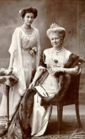 Auguste Victoria und Viktoria Luise