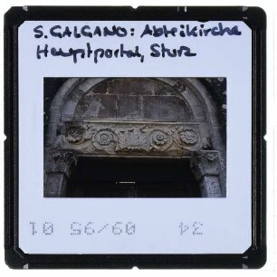 Chiusdino, Abtei S. Galgano : Hauptportal