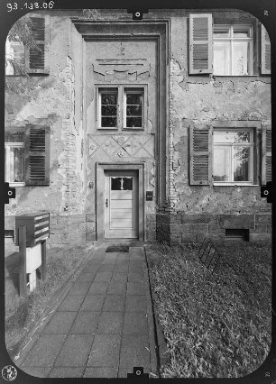 Dresden-Gruna, Lange Zeile 7. Wohnsiedlung Bauverein "Gartenheim" (um 1926/1927; P. Beck, M. Oertel). Wohnhaus. Straßenfront (Teilansicht)