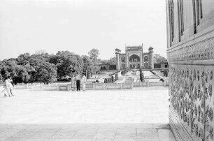 Keine Beschreibung [Agra: Taj Mahal, Torhaus]
