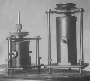 Debye-Scherrer-Kamera für röntgen-spektroskopische Metalluntersuchung (Kaiser-Wilhelm-Institut) : Technikgeschichte | Stoffkunde und Materialprüfung | Stoffkunde | Metallographie | Die Arbeitsmethoden der Metallographie