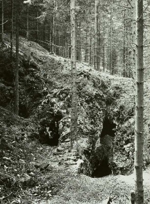 Osterzgebirge, Bergbaurevier Niederpöbel-Sadisdorf, Hilfe Gottes Fundgrube Tagebaue in den Zinnklüften