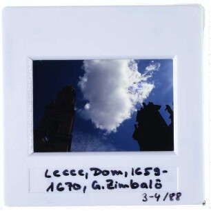 Lecce, Dom : Turm und Giebel Nordfassade