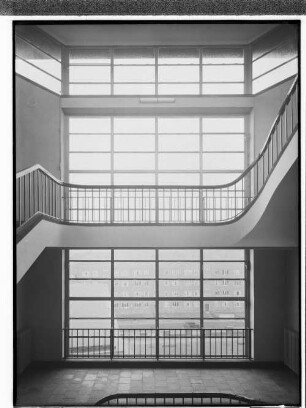 Schule Adlerstraße (Hamburg-Barmbek): Treppenhaus : SchumacherWV Nr. 273
