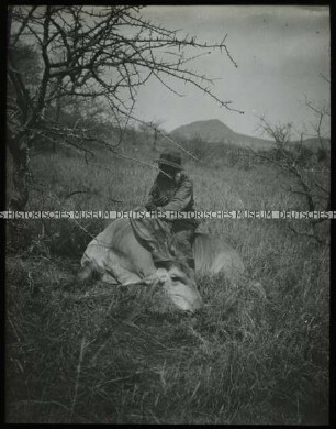 Afrikaner mit erlegter Antilope