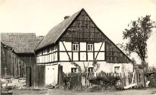 Bauernhof in Wendischbaselitz : Burski statok w Serbskich Pazlicach