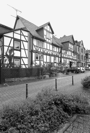 Einhaus; Helsa, Alte Berliner Straße 1