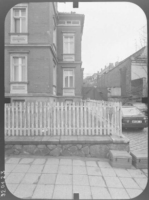 Görlitz, Dr.-Kahlbaum-Allee 22. Wasserheil- und Badeanstalt "Freisebad" (1887). Straßenfront (Teilansicht)