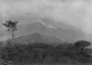 West Usambara : Die Landschaft an der Westseite des westlichen Usambara-Gebirges